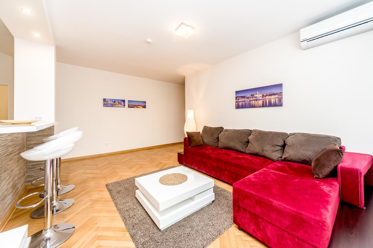 Apartments King Milan, City Center Belgrado Exterior foto